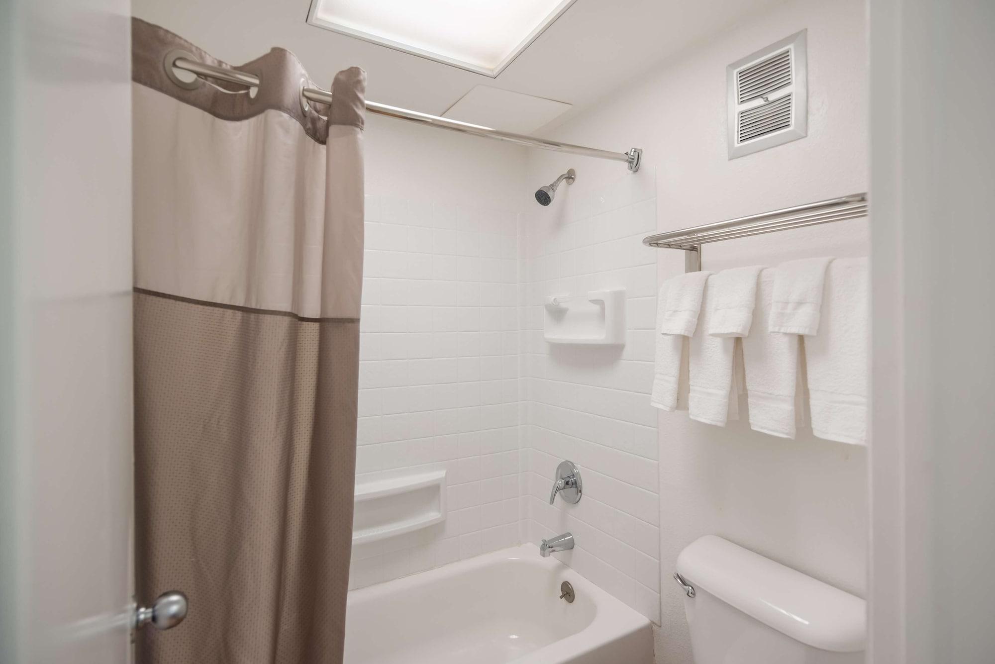 6-colorado Springs, Co - Air Force Academy Hotel 3*
